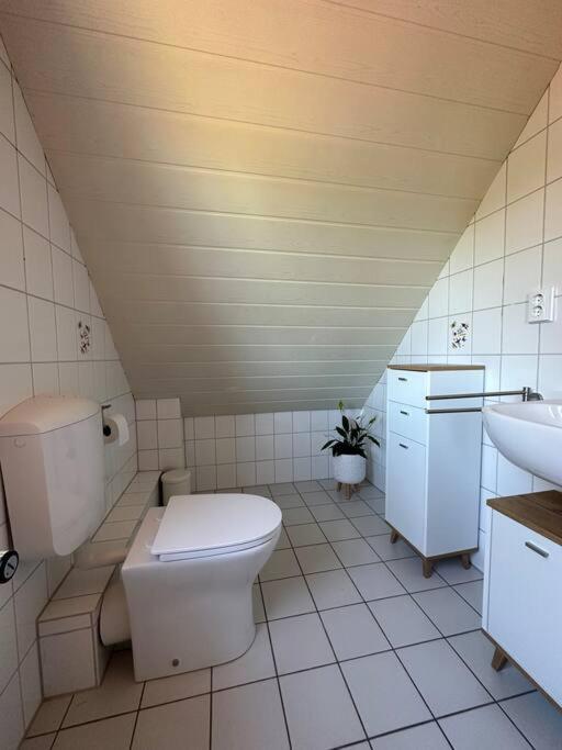 Ruhige, Kleine Ferienwohnung Schortens Ngoại thất bức ảnh