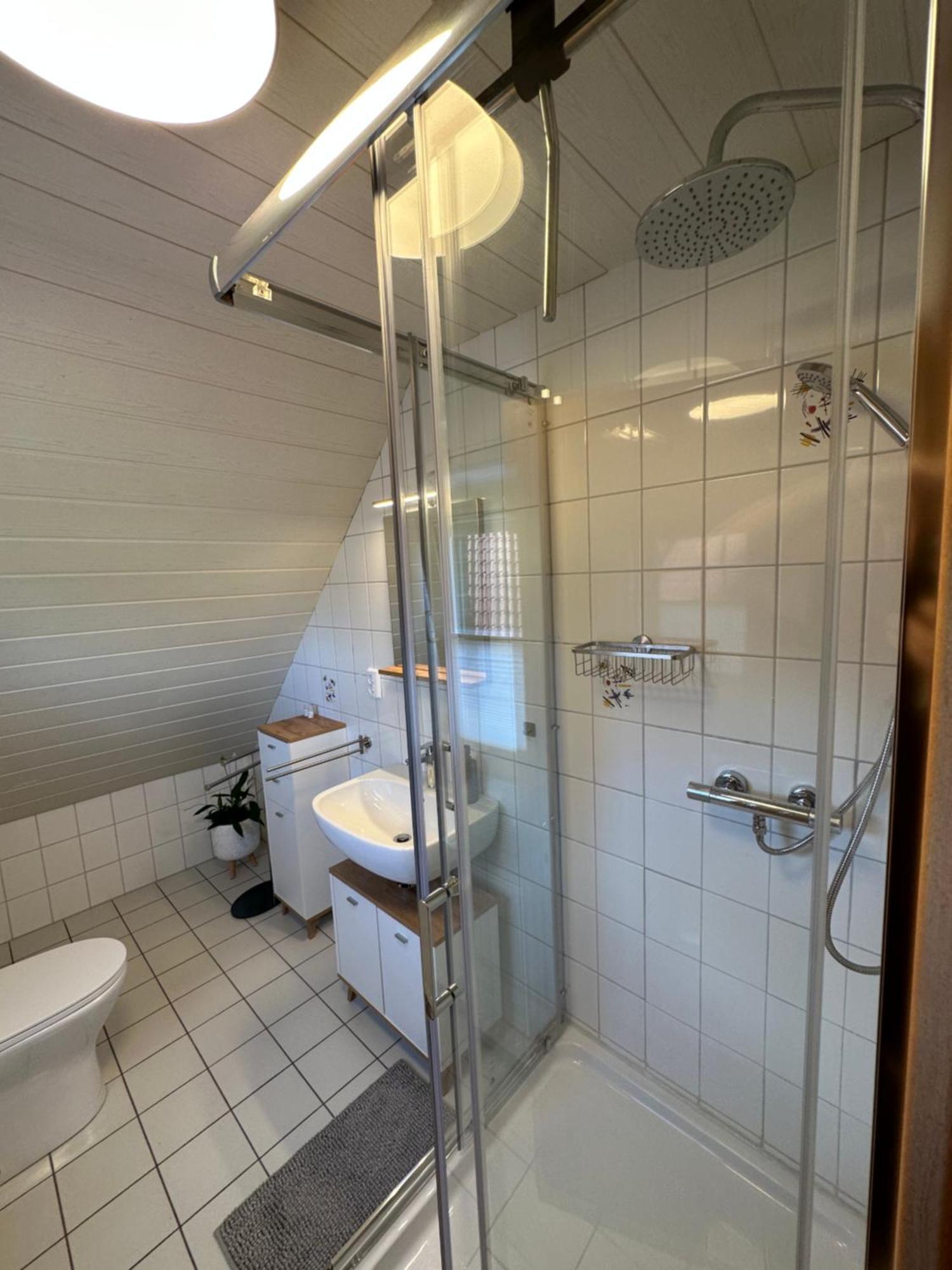 Ruhige, Kleine Ferienwohnung Schortens Ngoại thất bức ảnh